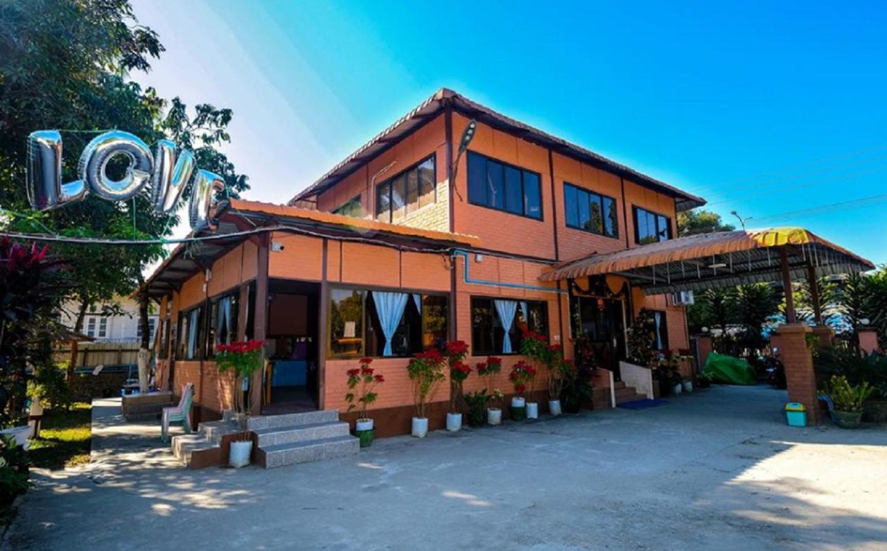 Wun Tawp Garden Hotel Myitkyinā Extérieur photo