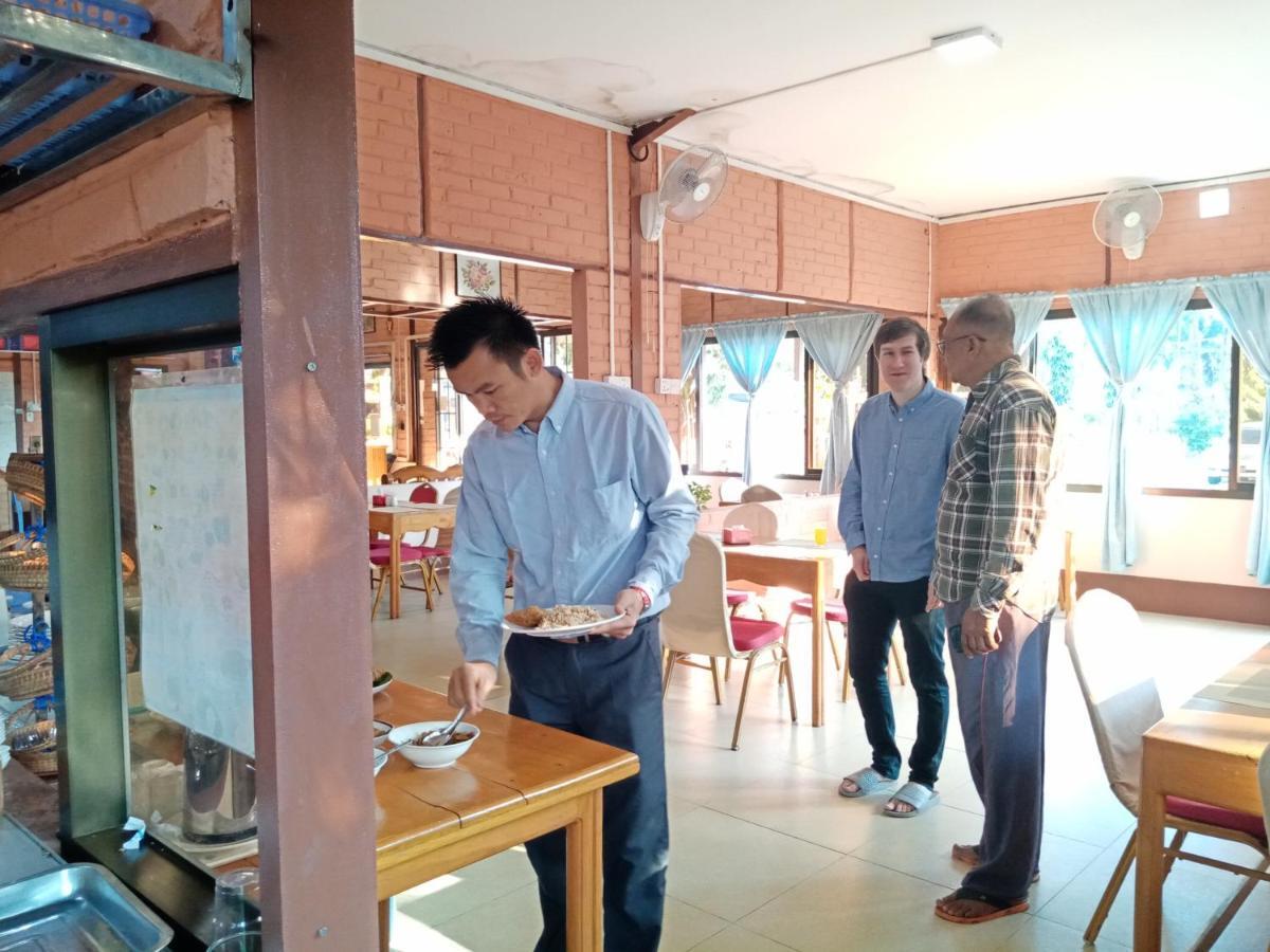 Wun Tawp Garden Hotel Myitkyinā Extérieur photo