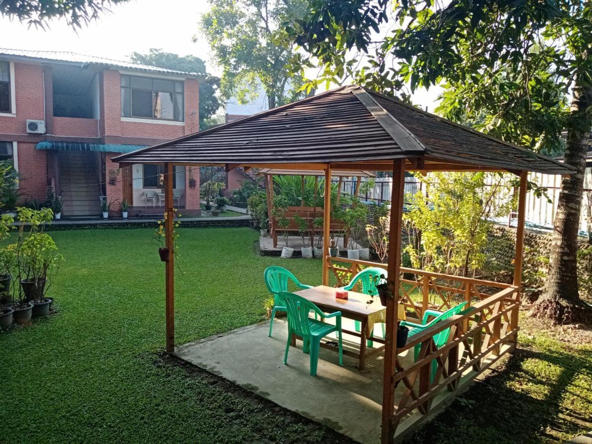 Wun Tawp Garden Hotel Myitkyinā Extérieur photo